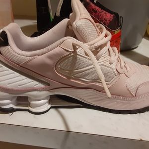 Pink and white nike Shox 9.5